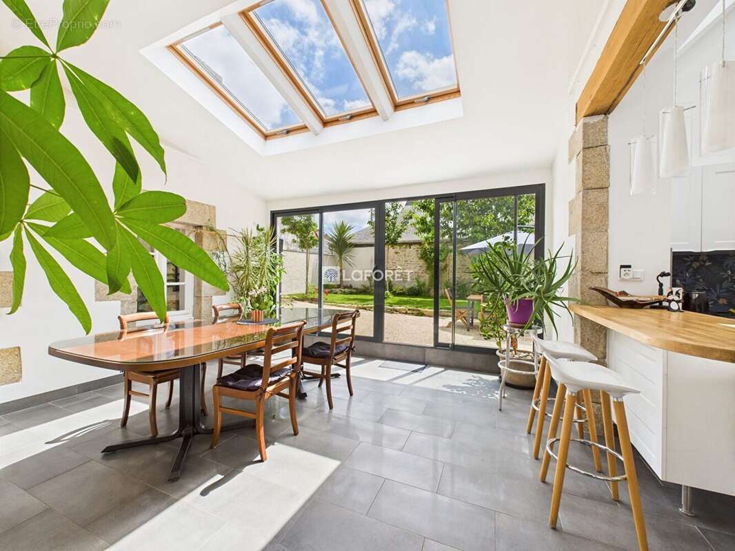 Maison à PLONEOUR-LANVERN