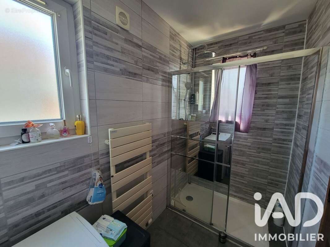 Maison 113 m² à Lechelle  - photo 6