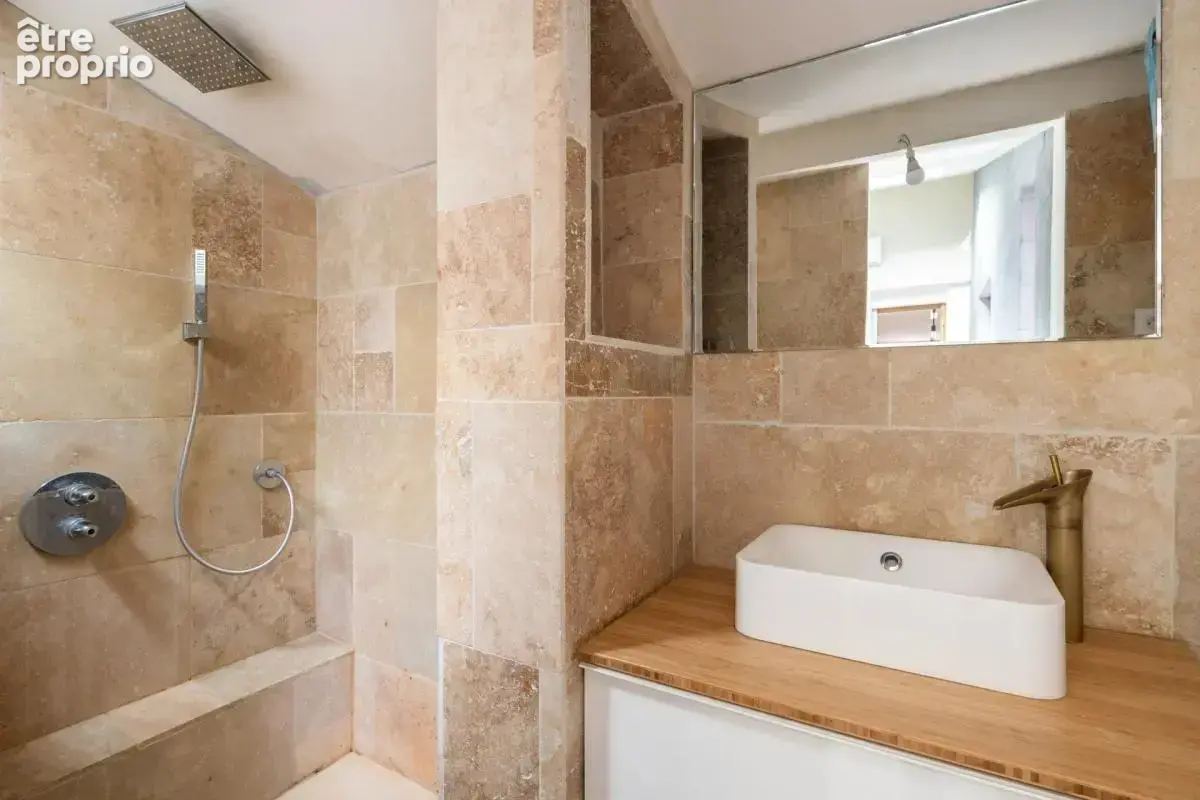 Maison familiale rénovée à Vitrolles - photo 9