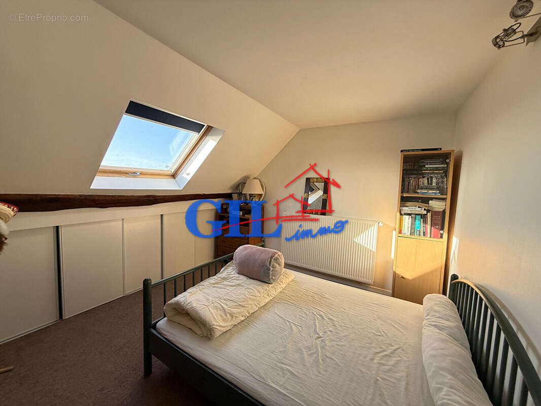 Maison à SAVIGNY-LE-TEMPLE