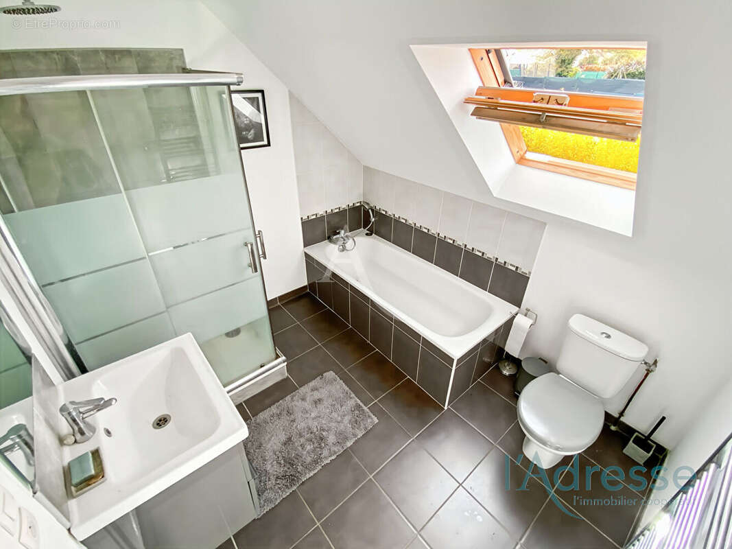 Maison à SAINT-GERMAIN-LES-ARPAJON