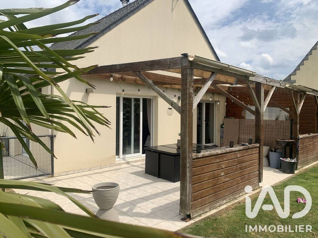 Photo 1 - Maison à VILDE-GUINGALAN