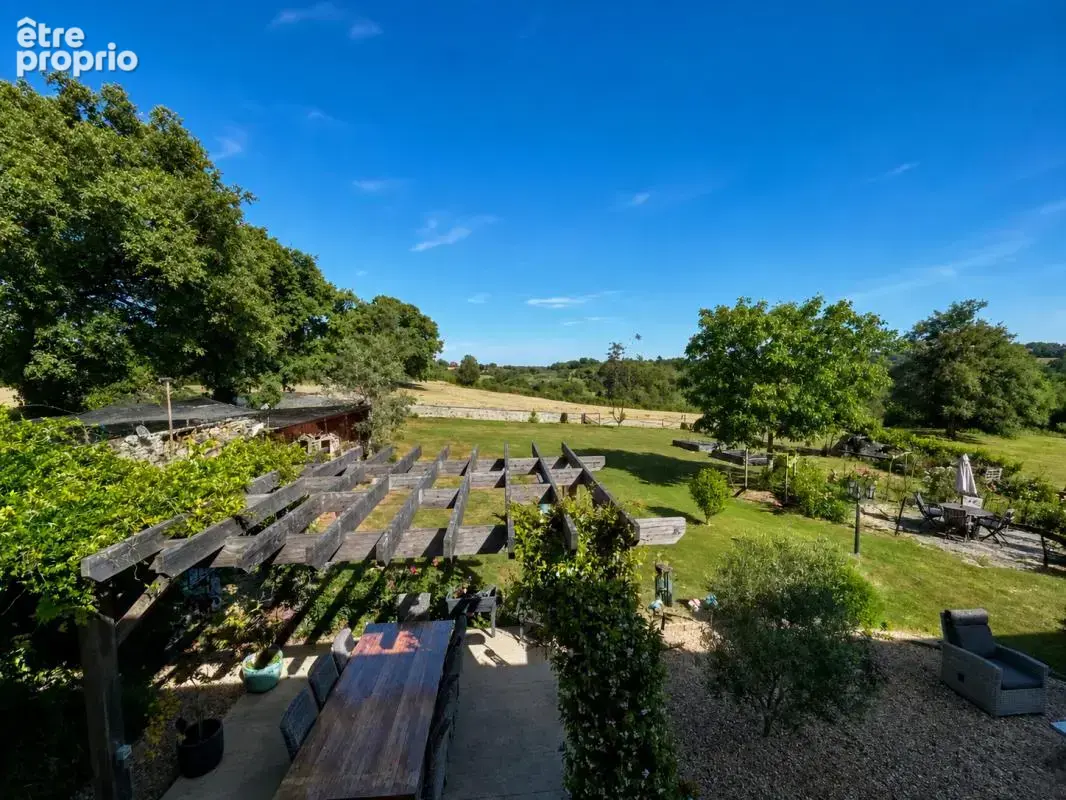 Domaine d'Exception de 17 Hectares, 4 chambres, 251m2 - gara - photo 19