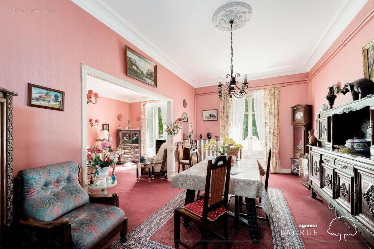   - Appartement à VICHY