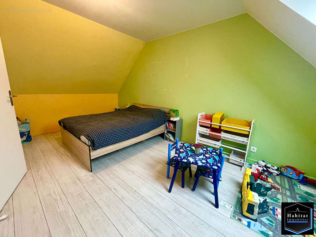 Maison à NANTEUIL-LE-HAUDOUIN