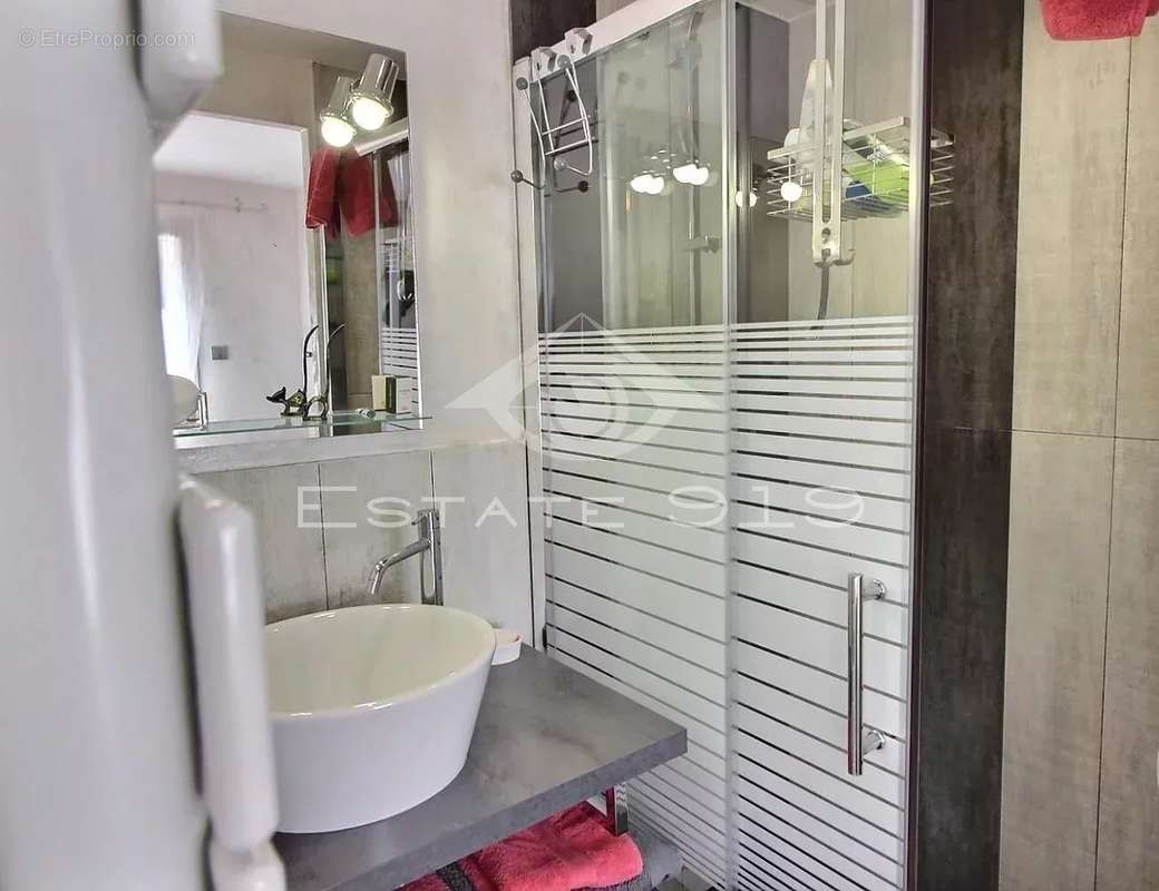 Maison à ROQUEFORT-LES-PINS