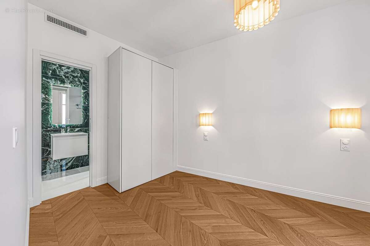 Nice Carré d'Or appartement 3p avec dépendance - photo 10