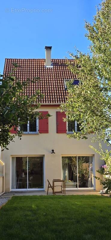 Maison à SAINT-CHERON