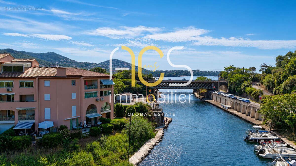 Agay -150 m plages -T3 avec loggia 10 m² - parking privatif - vue sur le fleuve - photo 4