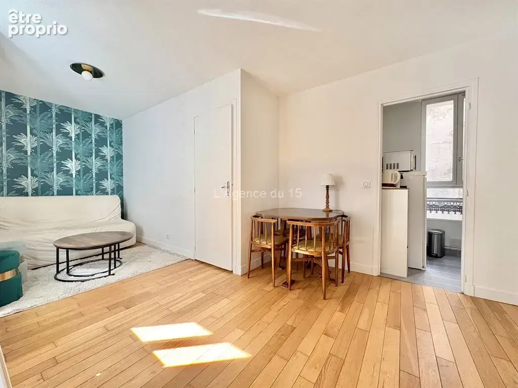 Metro commerce / ravissant 2 pieces / parfait etat / cave / - photo 2