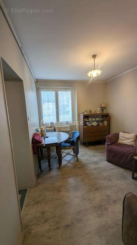 Maison à SAINT-GERMAIN-SOUS-DOUE