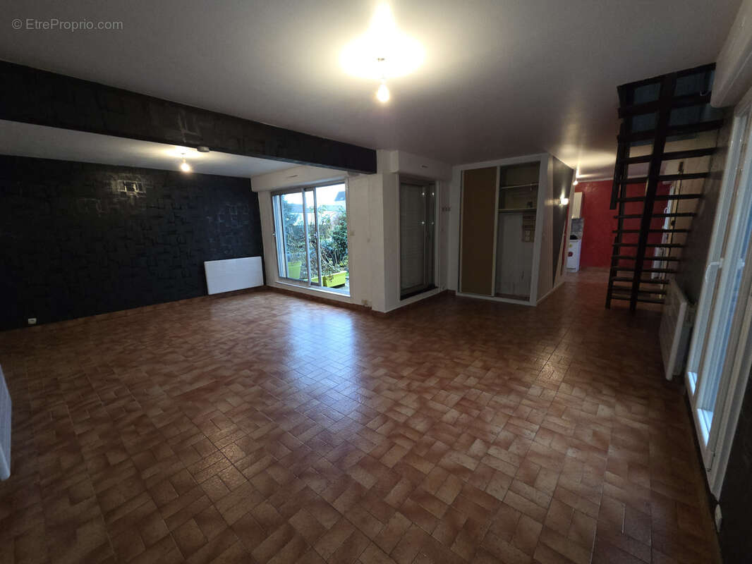 Appartement à CHARLEVILLE-MEZIERES