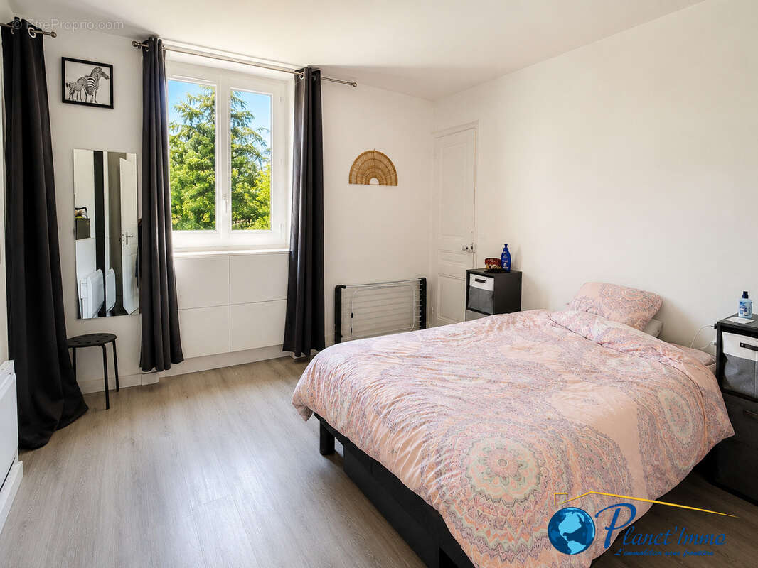 Appartement à UNIEUX