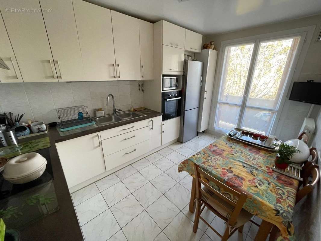 Appartement à BROU-SUR-CHANTEREINE