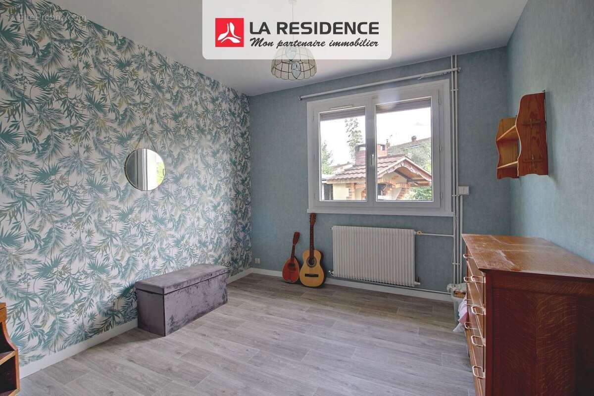 Maison à SAINT-ETIENNE-DU-ROUVRAY