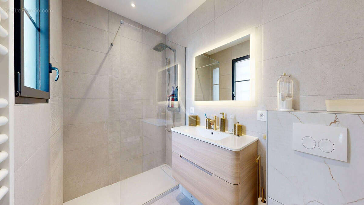 Maison à COURDIMANCHE