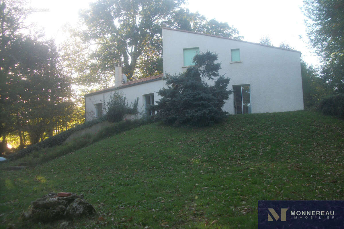 Maison à TOUVERAC