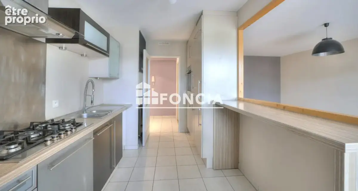 T4 Sud Ornex, proximité frontière - photo 6