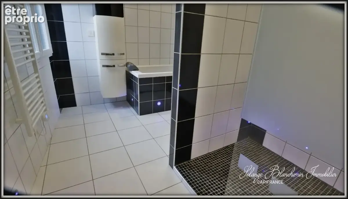 175 m² rénovés – 6 chambres – séjour 62 m² – garage 83 m² : une vraie maison familiale au cœur de Nissan-lez-Enserune - photo 18