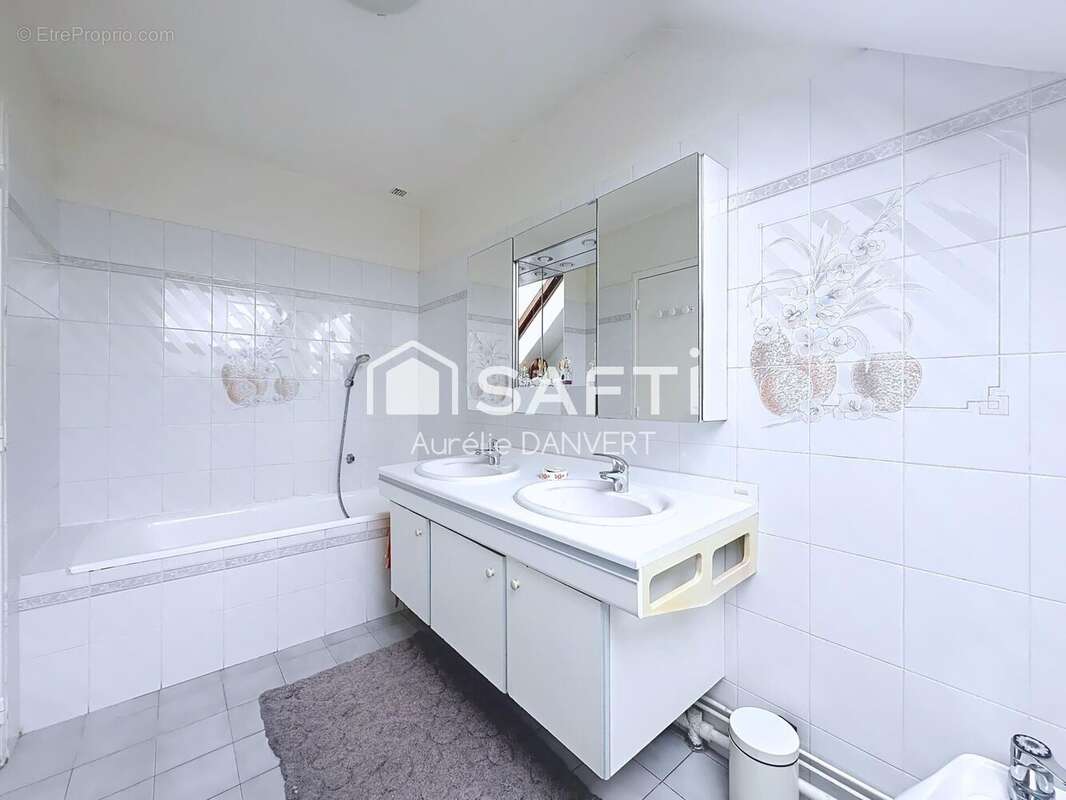 Photo 8 - Maison à RUEIL-MALMAISON