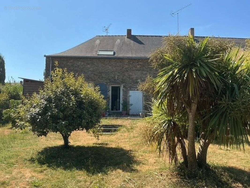 Photo 1 - Maison à ROUGE