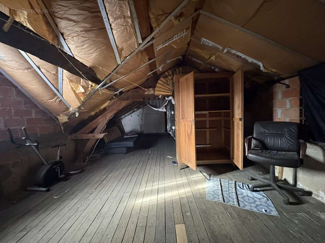 Maison à SAINT-YORRE