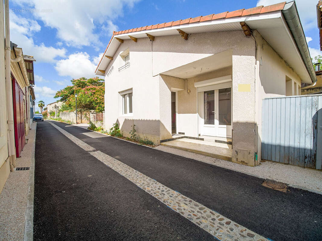 Maison de village avec garage Secteur GEAUNE - photo 8