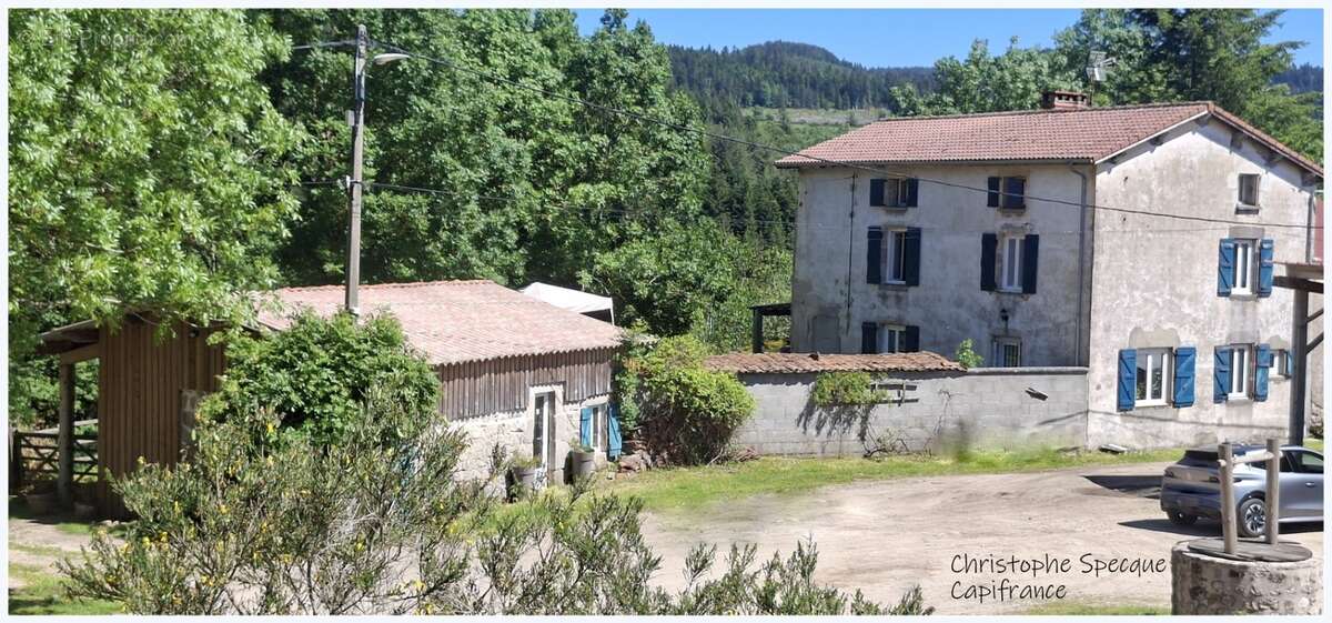 Propriete à vendre 5 pièces ARCONSAT (63) - photo 2
