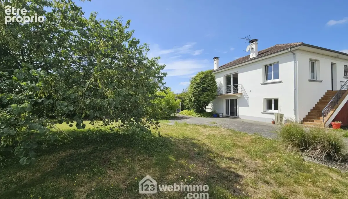 Photo Maison à Bordes au prix de 232 000€