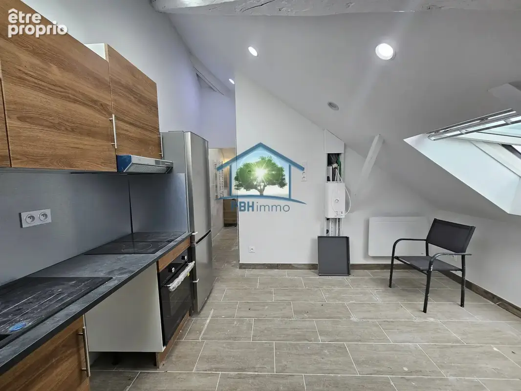L'isle d'abeau immeuble 7 studios meubles - photo 3