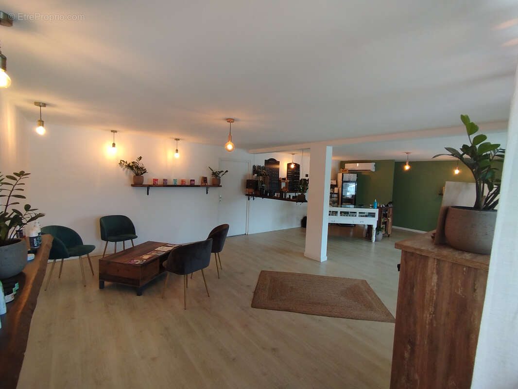 Commerce à SAINT-PIERRE