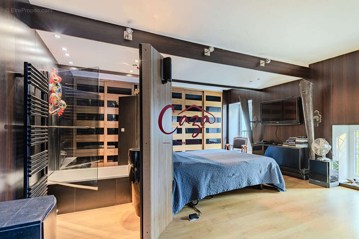 Maison à FARGUES-SAINT-HILAIRE