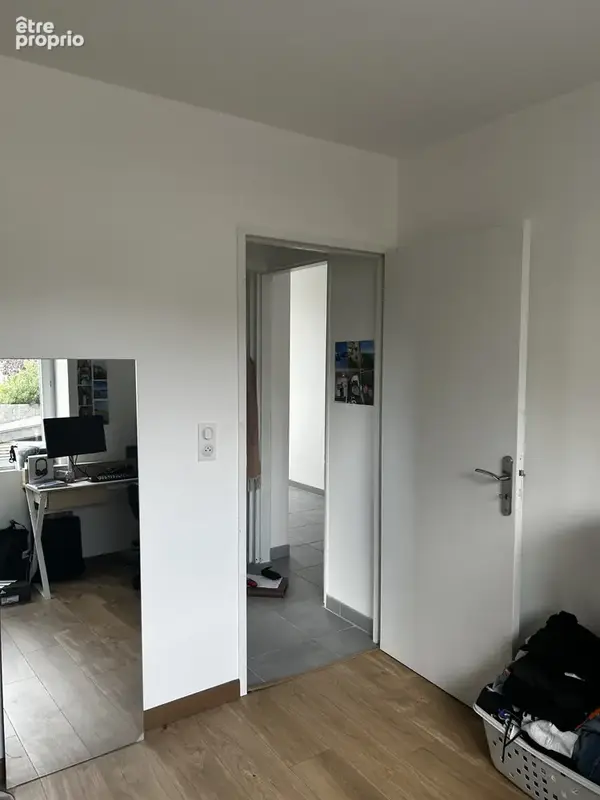 Maison avec 3 appartements et hangar - Proche du bourg - photo 3