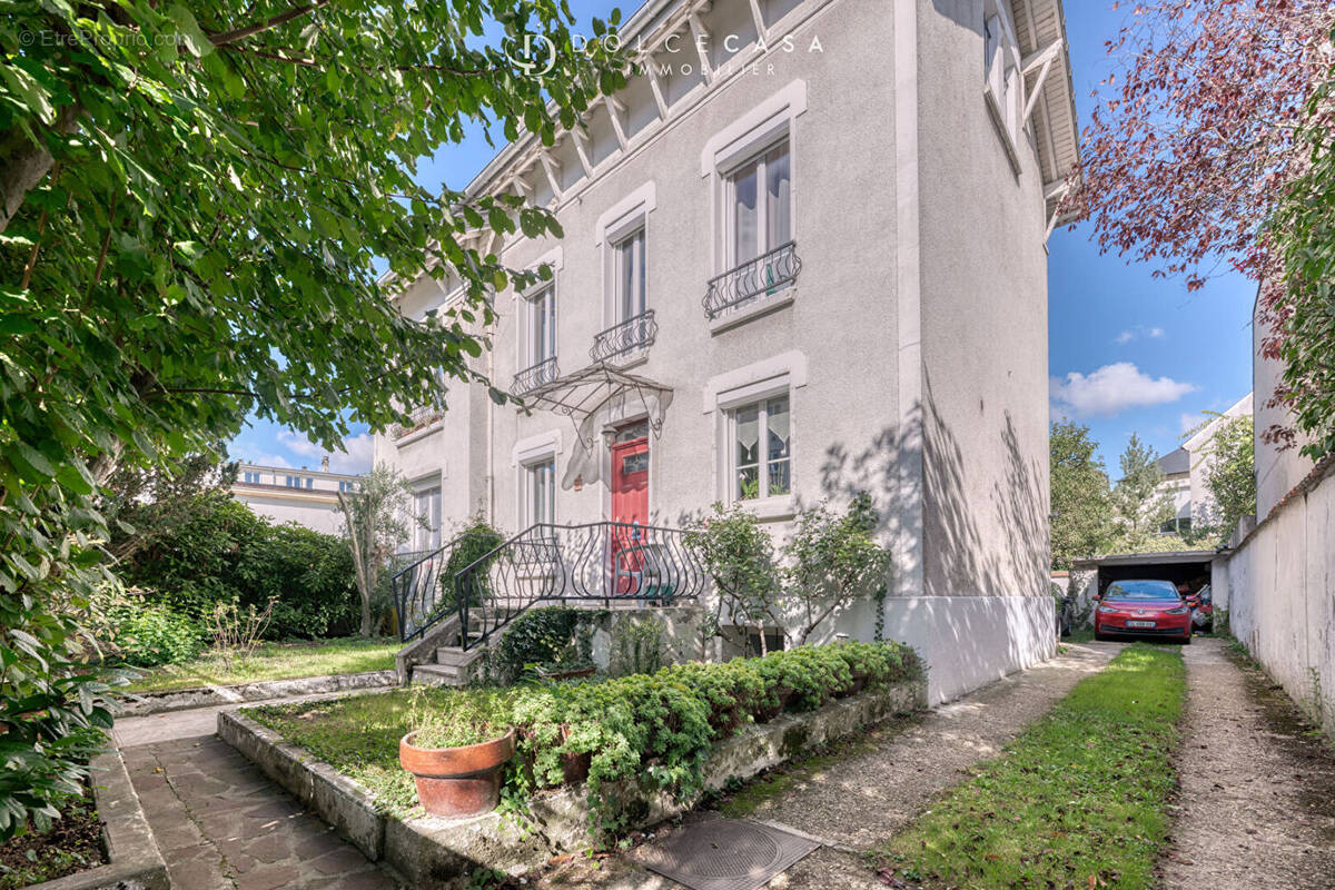 Maison à BRY-SUR-MARNE
