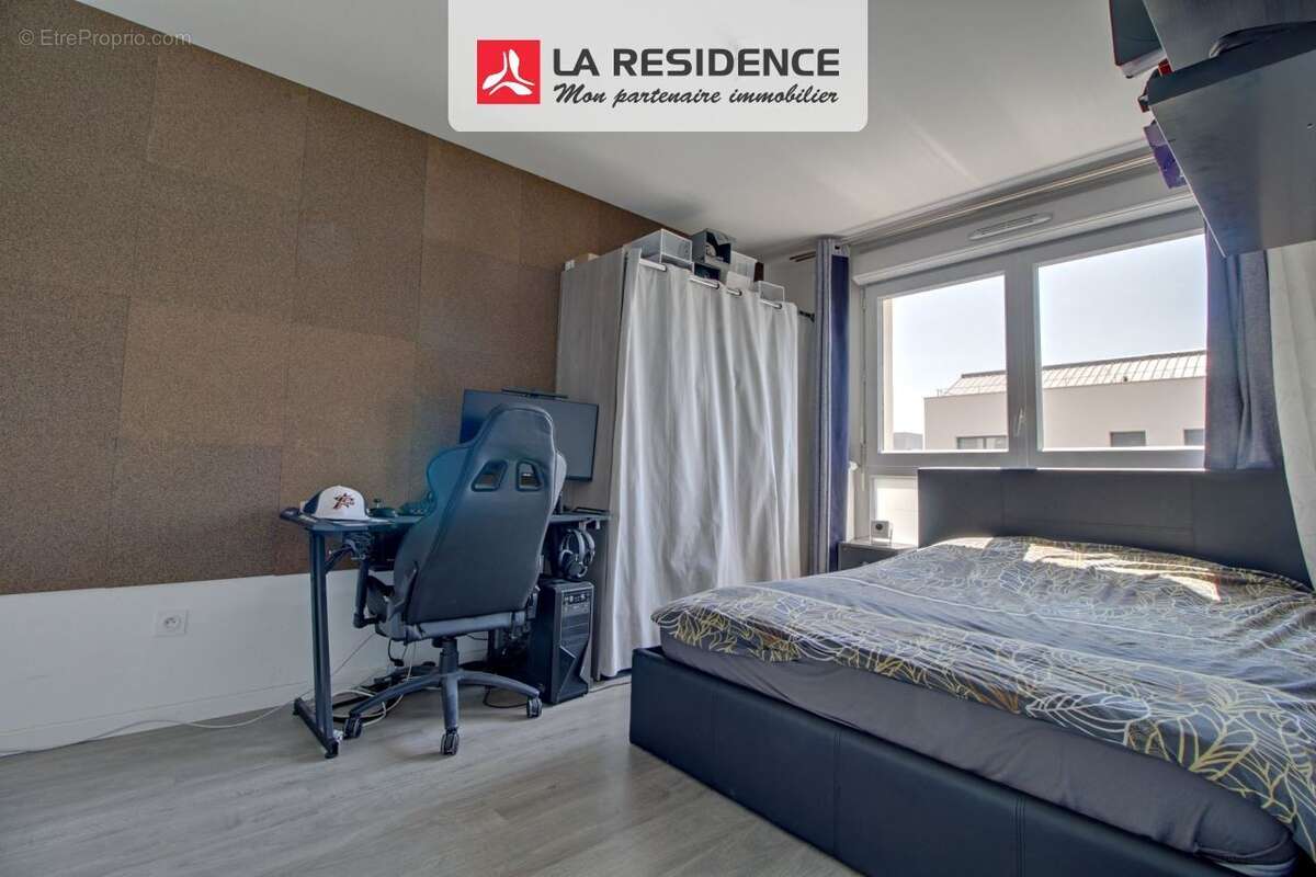 Appartement 76 m² à Cergy  - photo 7