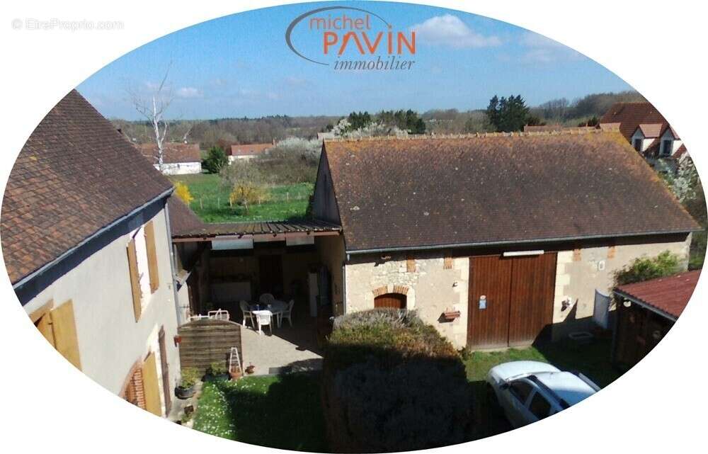 Maison à LA GUERCHE-SUR-L'AUBOIS