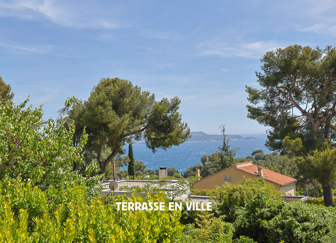 Maison à CARQUEIRANNE