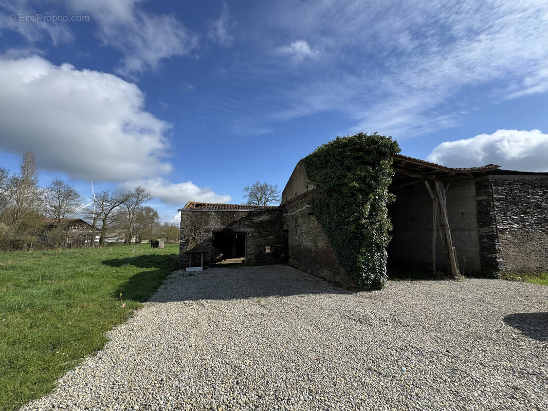 Maison à LA REGRIPPIERE