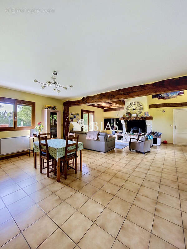 Maison à ANNEVILLE-AMBOURVILLE