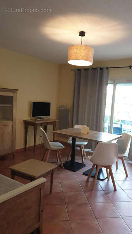 Appartement à GREOUX-LES-BAINS