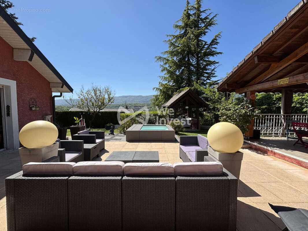 Maison à LANCRANS