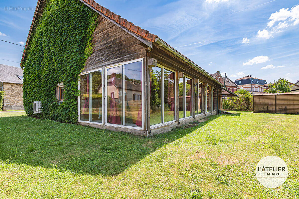 Maison à AIZELLES