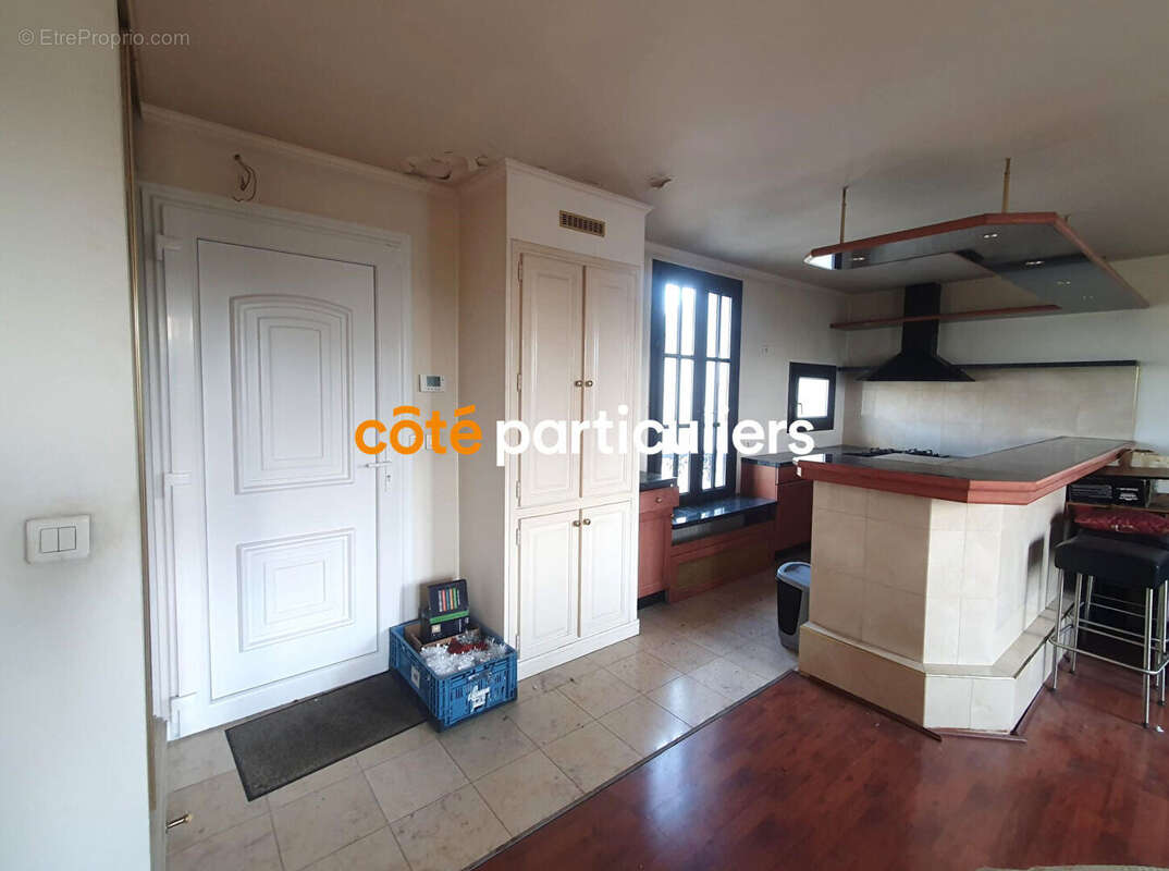 Maison à VILLENEUVE-LE-ROI