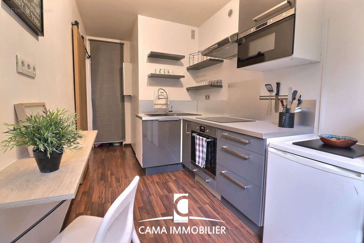 Appartement à FONTENAY-LE-FLEURY