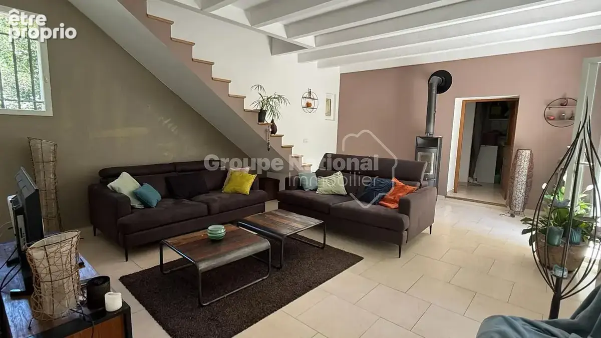 Grans: magnifique mas en pierre de 130 m2- 5 pièces - Terrain 2 600 m² - photo 10