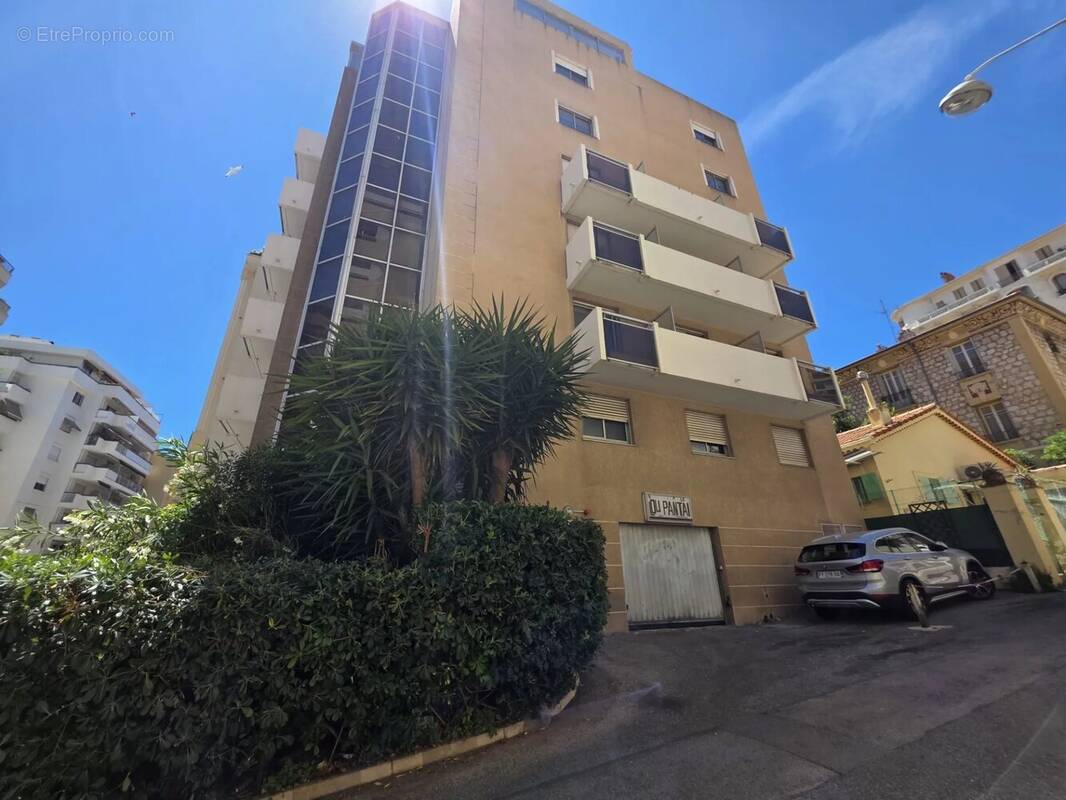  opportunité rare à nice – studio idéal investissement ou premier achat - photo 2