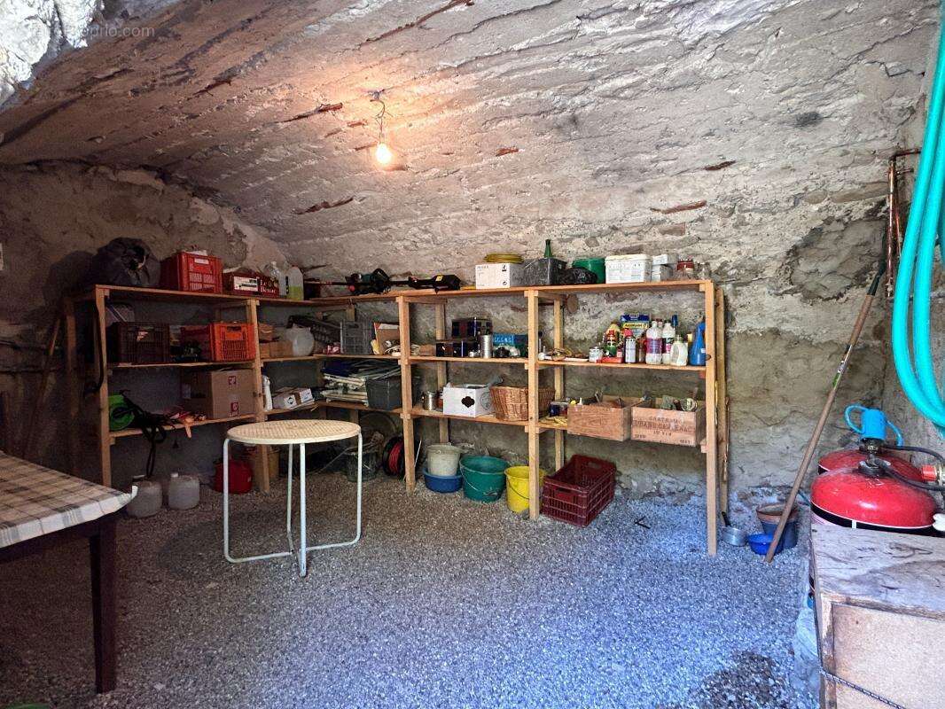 Maison à SAINT-FERREOL-TRENTE-PAS