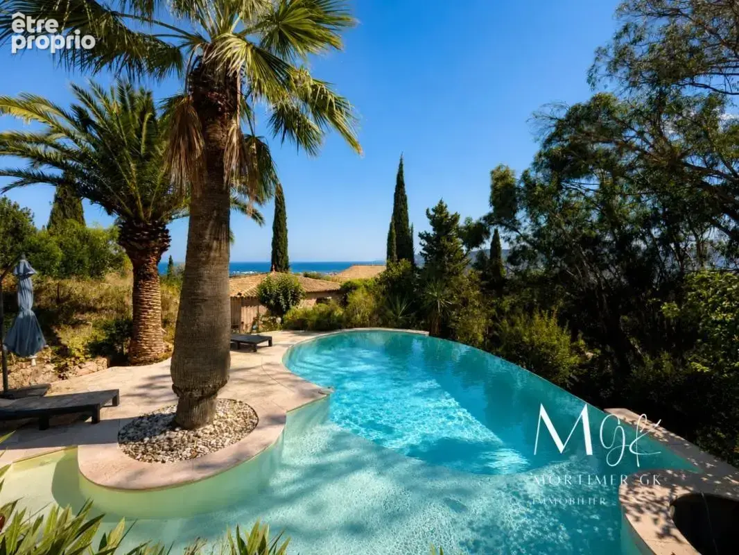 Maison 256 m² à Mandelieu-La-Napoule  - photo 4
