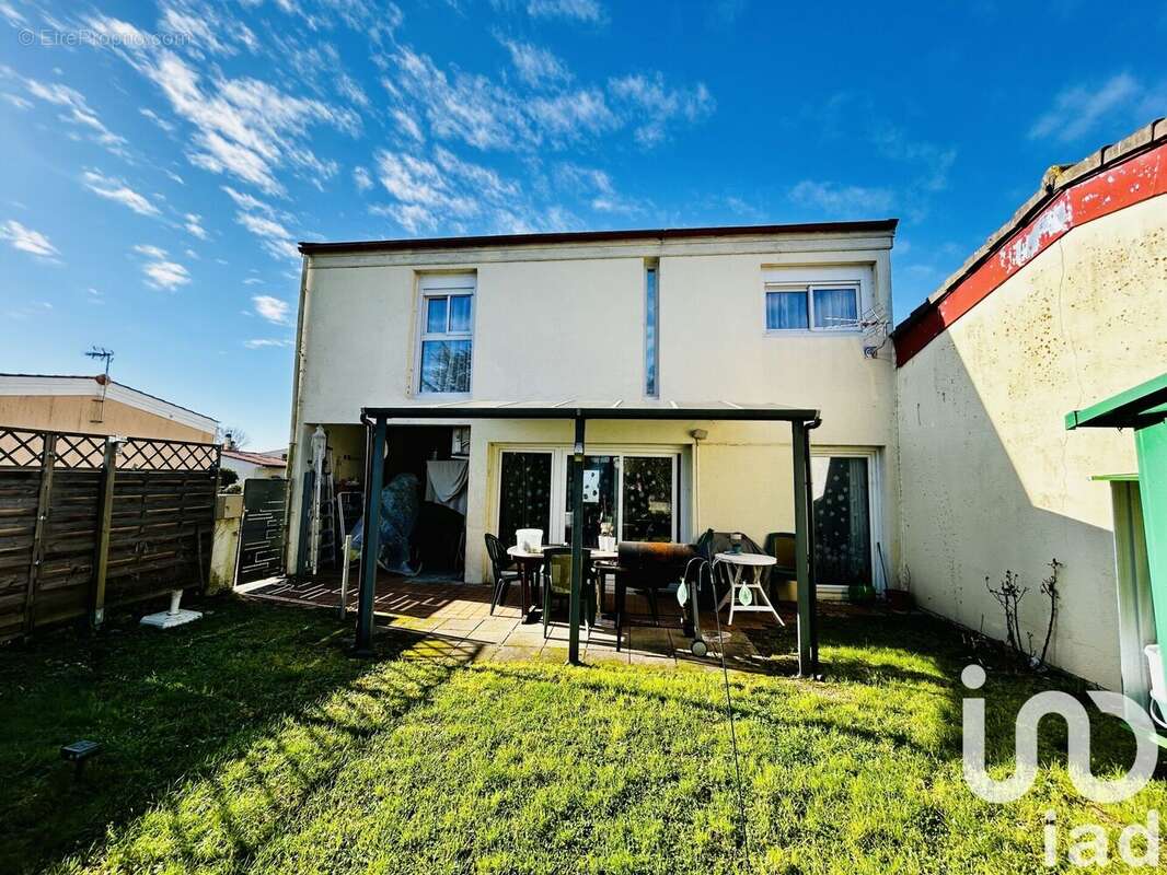 Photo 6 - Maison à SAINT-ESTEPHE