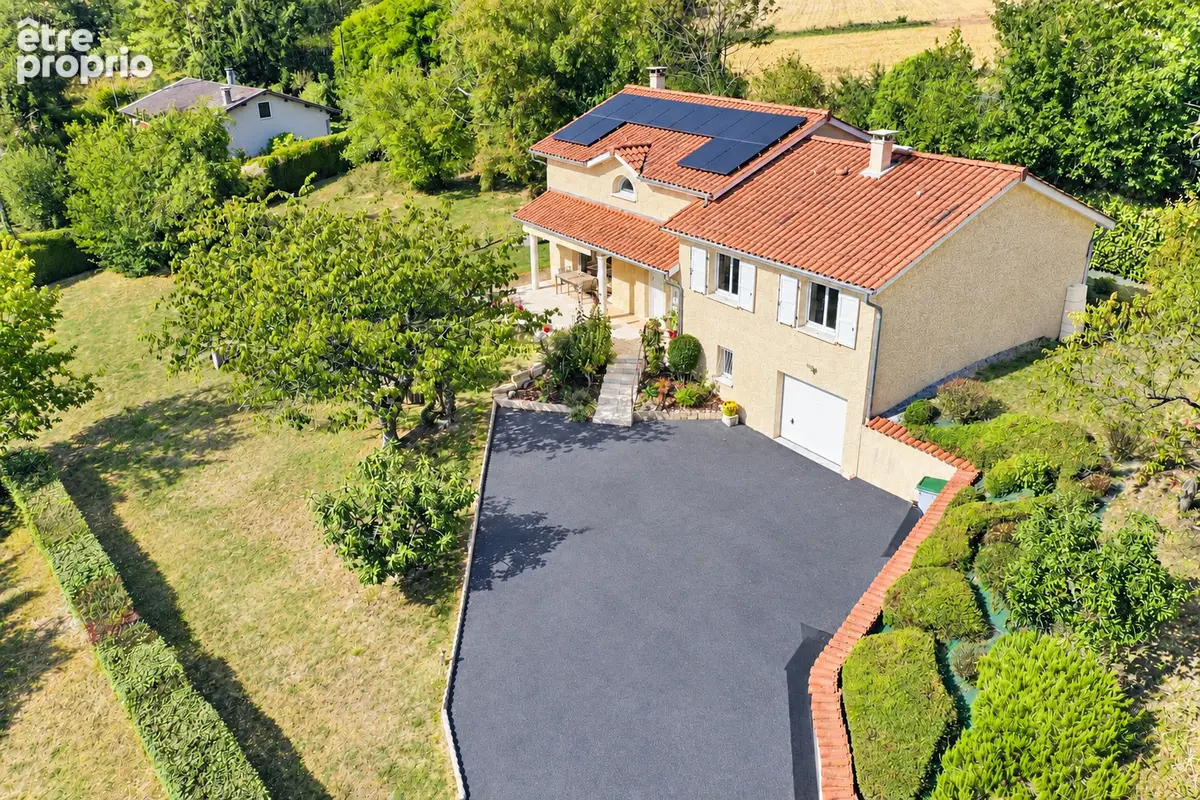 Photo Maison à Montluel au prix de 521 000€